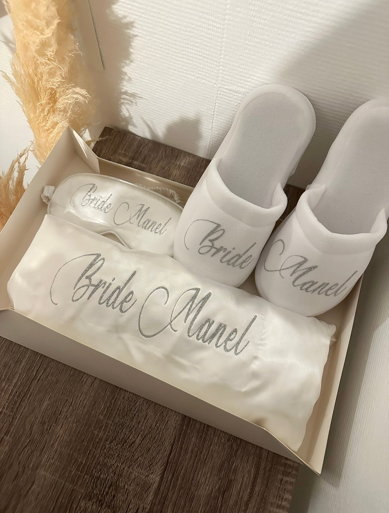 Bridal box simple