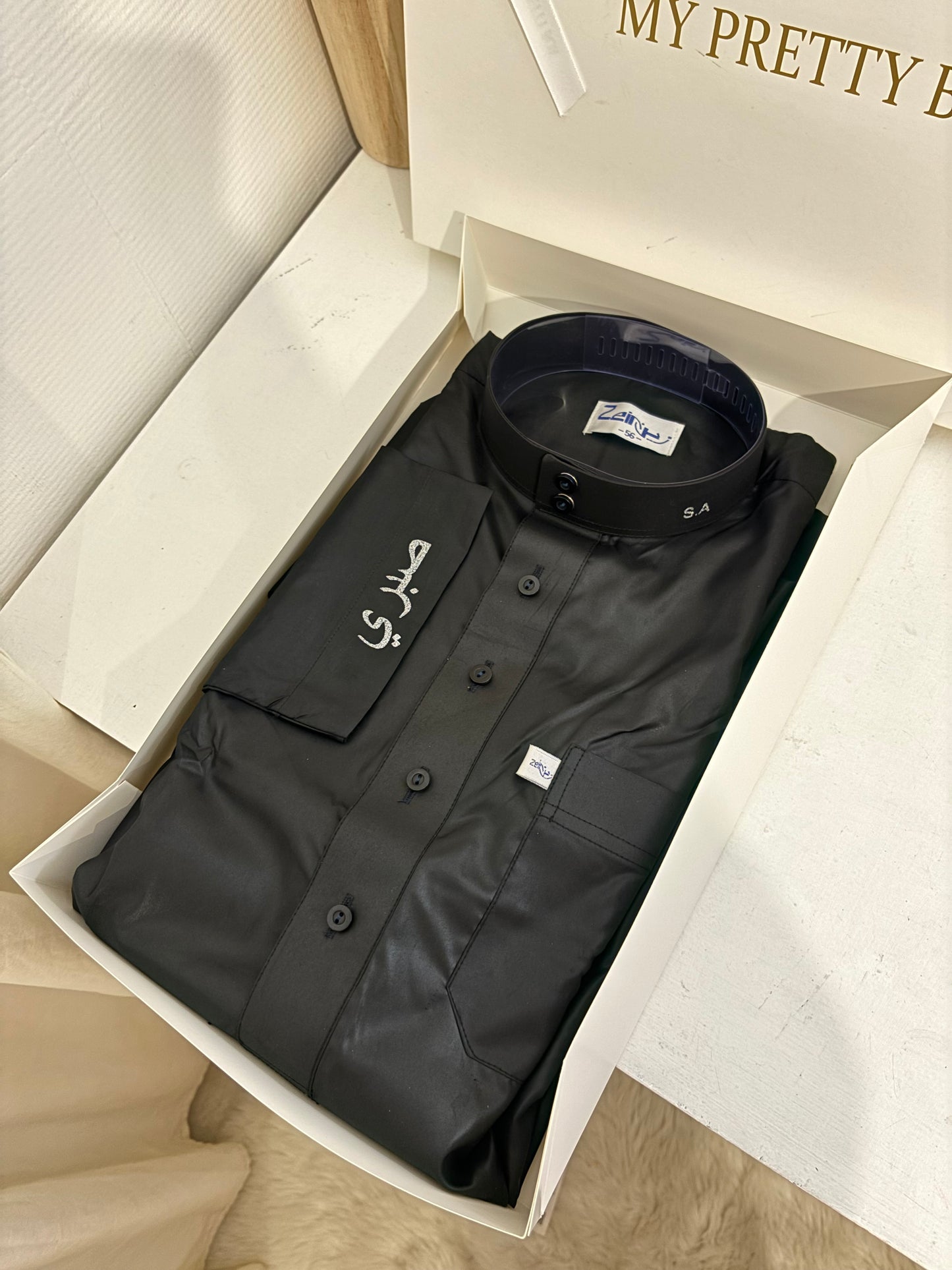 Qamis noir